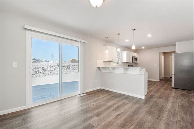 Building Photo - 7285 Montego Bay St