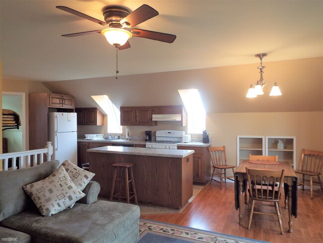 Building Photo - 2 br, 1 bath Apartment - 808 Stackstown Rd