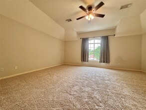 Building Photo - 8530 Regalbrook Dr