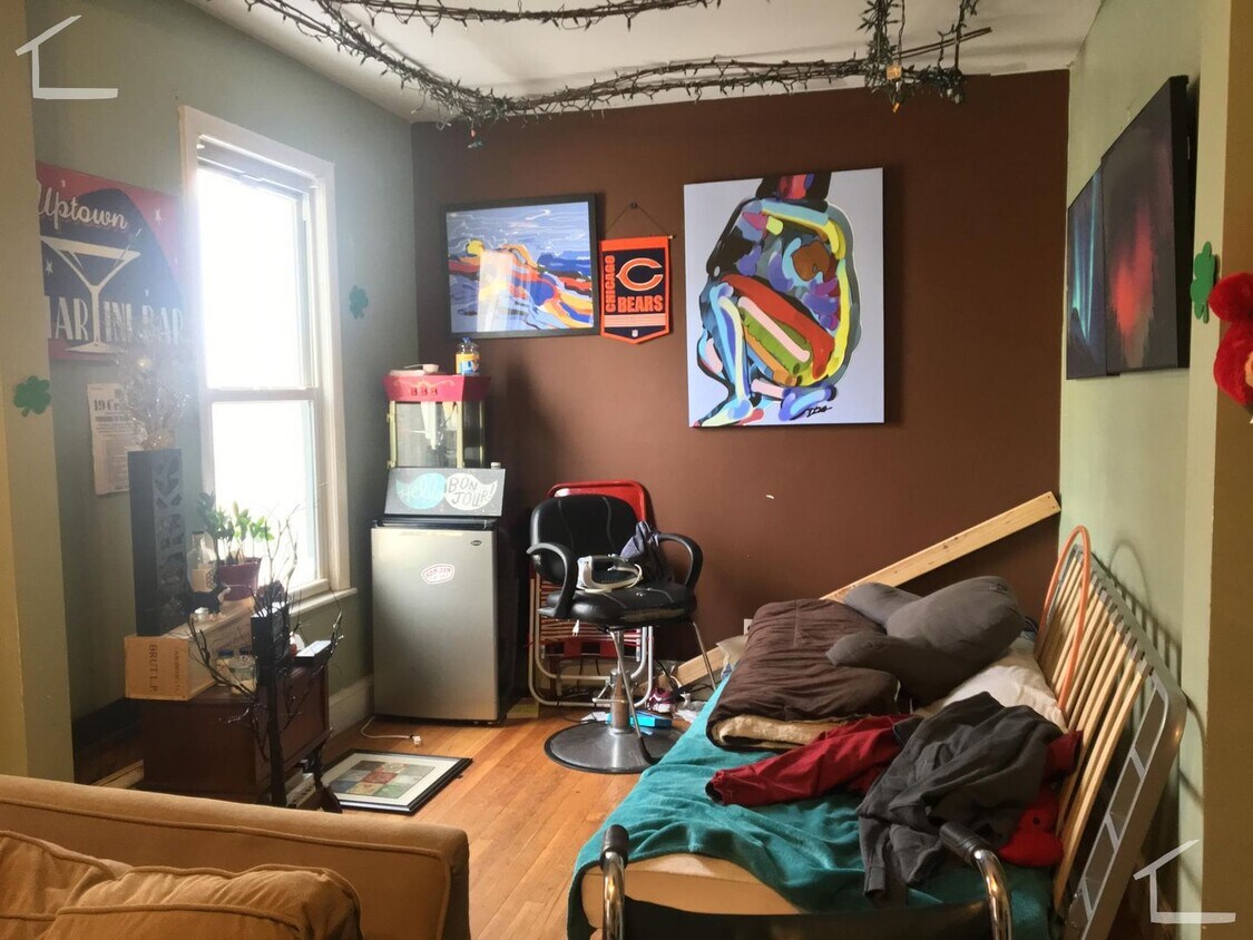 Foto del edificio - Unique Brookline 4 bed. New listing. For YoU 9/1/26