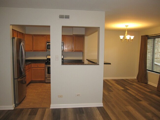 Foto del edificio - Spacious 2 Bedroom