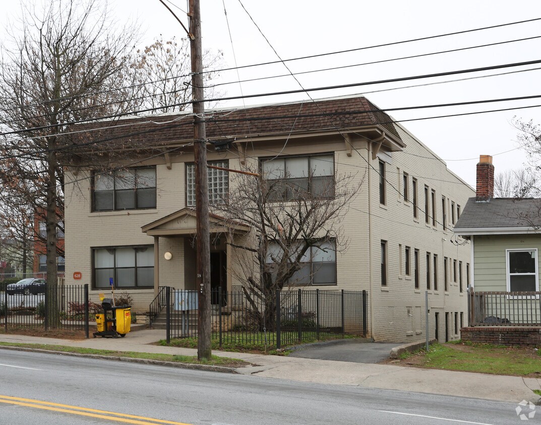 Foto del edificio - 628 NE Boulevard