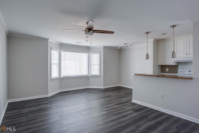 Building Photo - 2071 Defoors Ferry Rd NW