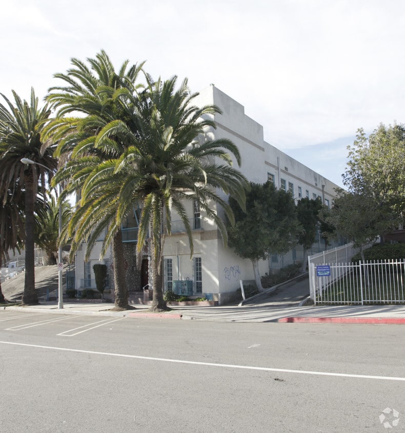 Primary Photo - La Pro I Apartments