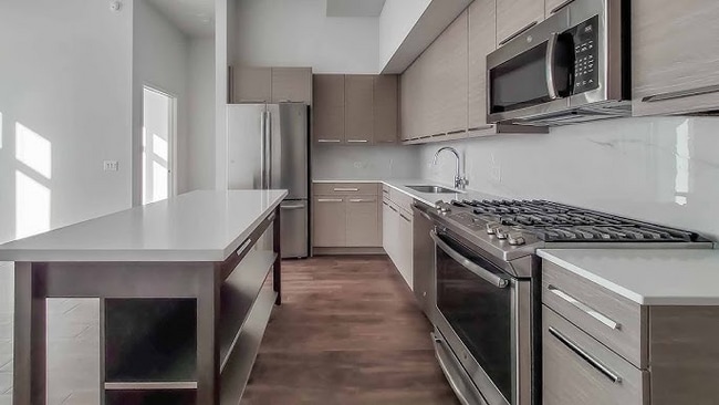 Foto del edificio - 789 W Madison St