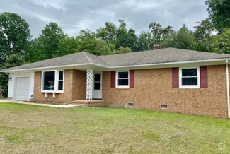 Building Photo - 328 Summerhill Rd