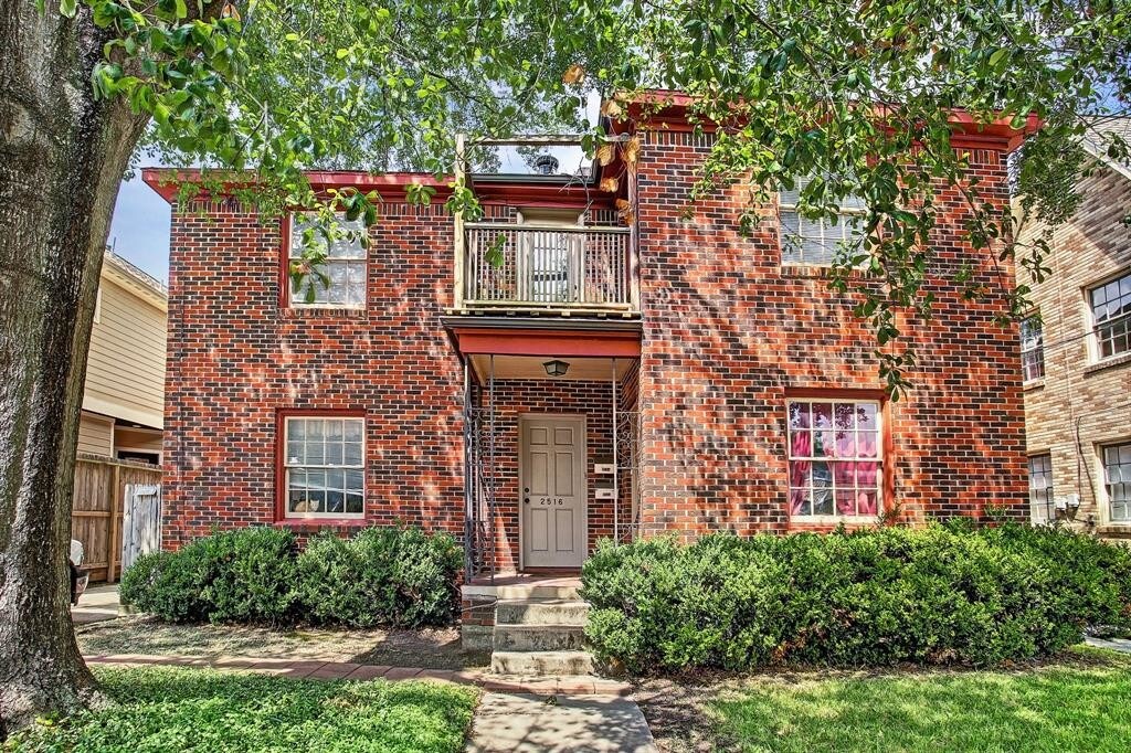 2516 Driscoll St, Houston, TX 77019 Townhome Rentals in Houston TX