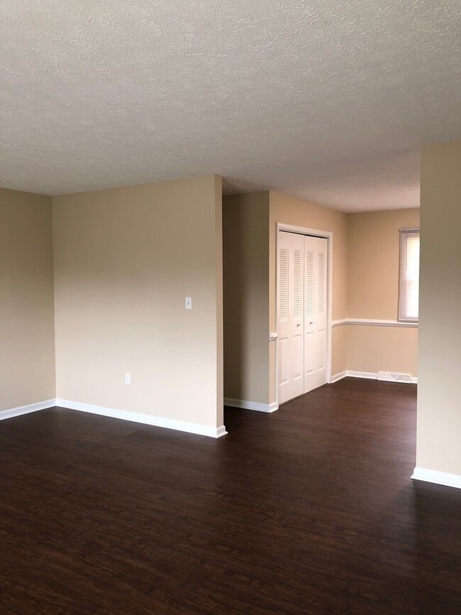 Foto del edificio - 103 Woodberry Ln