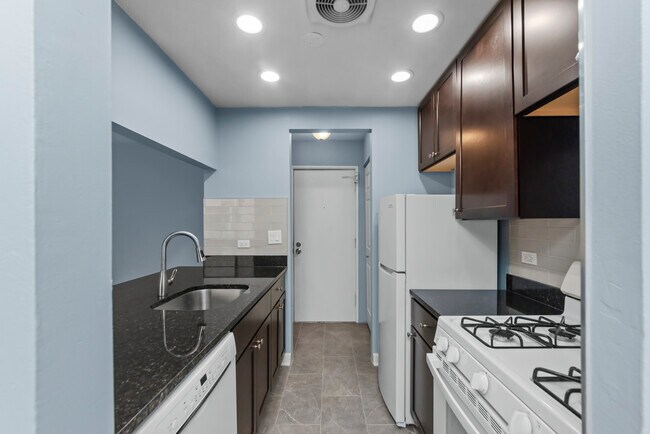 Foto del edificio - 650 W Grace St