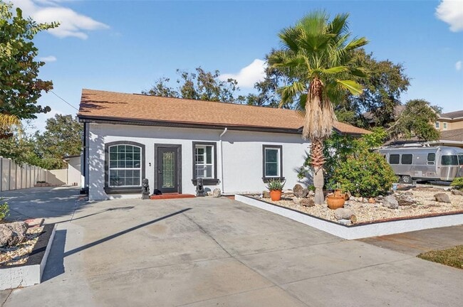 Foto del edificio - 2835 W Shelton Ave