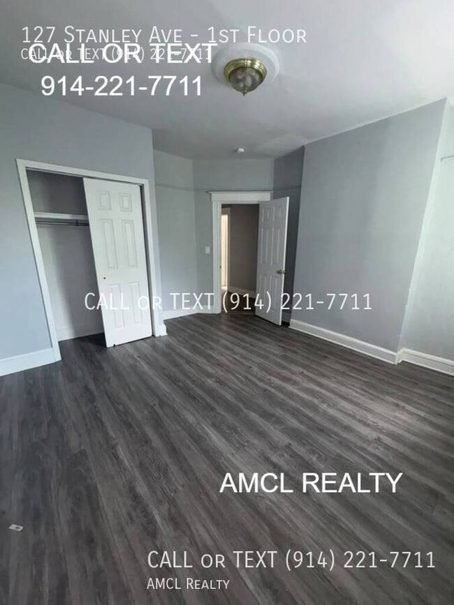 Building Photo - 127 Stanley Ave