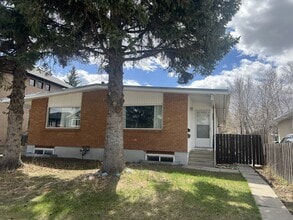 Building Photo - 7519-7536 36 Ave NW