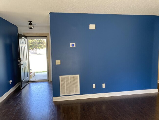 Building Photo - 36 Southern Magnolia Dr