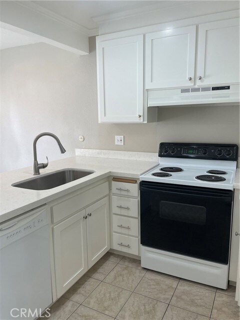 Foto del edificio - 835 N Kathleen Ln