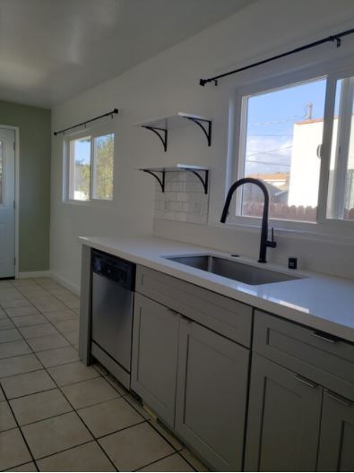 Foto del edificio - 2737 S West View St