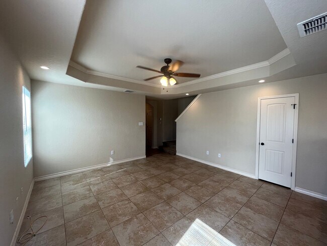 Foto del edificio - 6918 Lakeview Dr. #102, San Antonio, TX. 7...