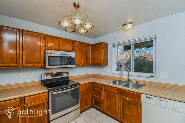 Foto del edificio - 2882 Dickens Drive, Colorado Springs, CO, ...