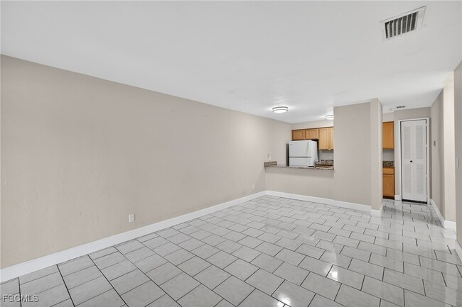 Foto del edificio - 13134 Feather Sound Dr