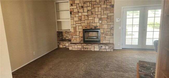 Building Photo - 12468 Spring Valley Pkwy