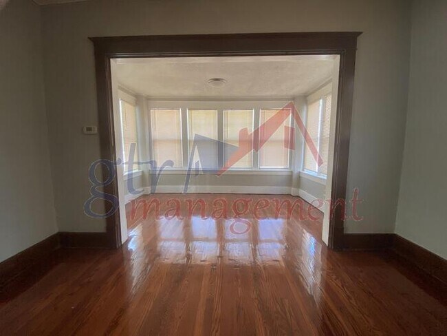 Foto del edificio - 6129 N 24th St