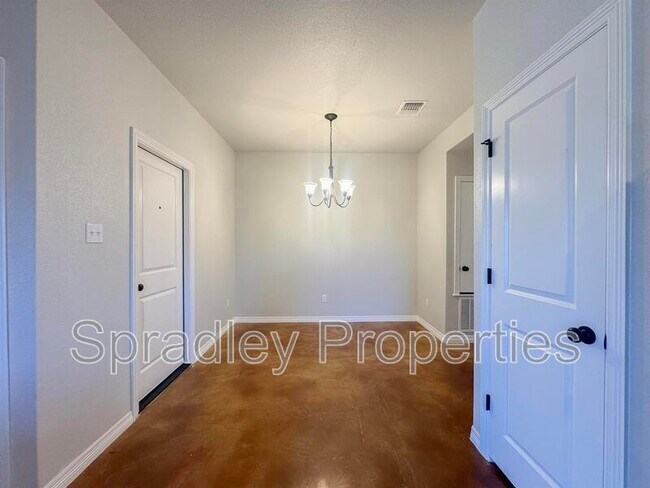 Foto del edificio - 200B Juniper Dr