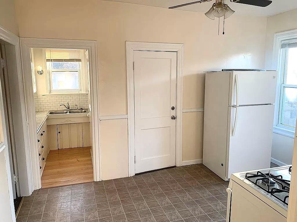 332 Bay View Ave Unit 2, Cranston, RI 02905 Apartment for Rent in