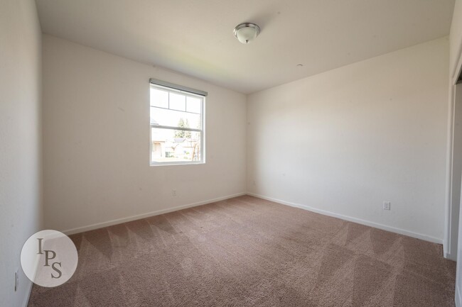 Foto del edificio - SouthEast Fresno Home, CUSD, 3BR/2BA, Buil...