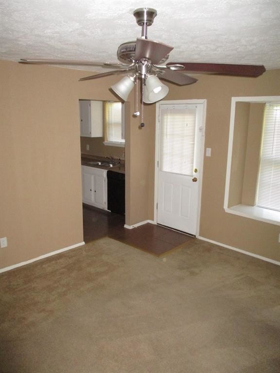 Building Photo - 4534 Donalbain Dr