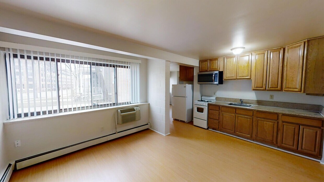 Foto principal - 723 S Main St