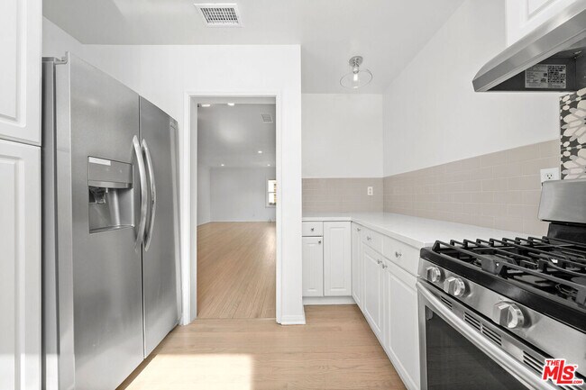 Building Photo - 11345 Cashmere St