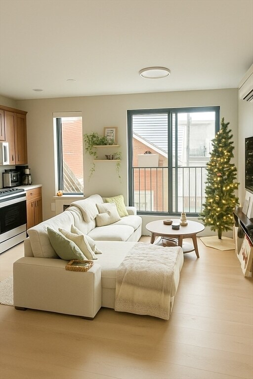 Building Photo - 400 W Broadway