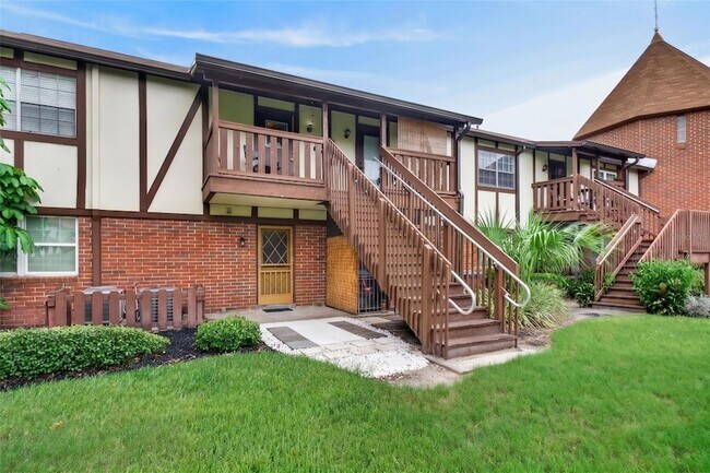 Foto del edificio - 5301 Hansel Ave
