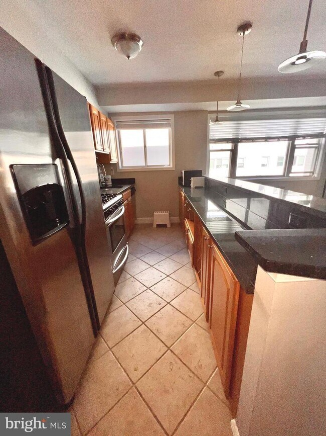 Foto del edificio - 738 Longfellow St NW