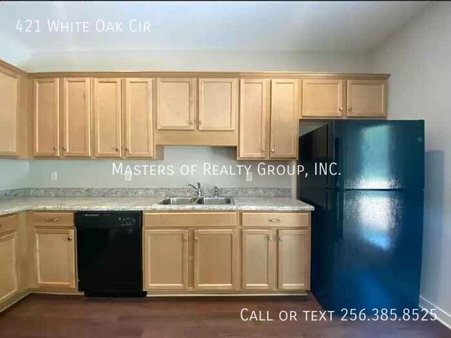 Foto del edificio - 421 White Oak Cir