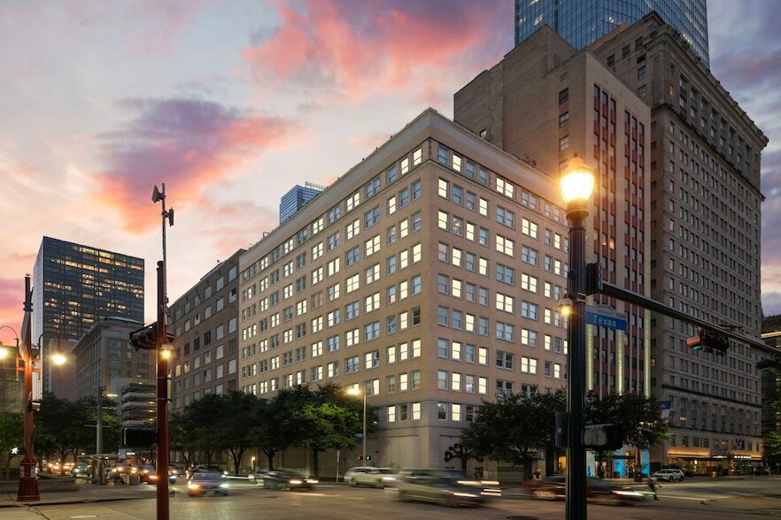 Primary Photo - 1120 Texas Ave