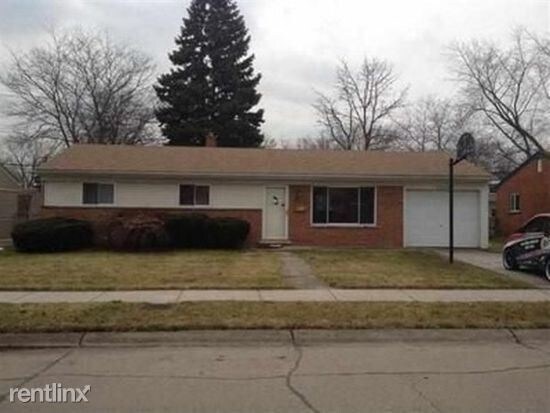 Primary Photo - 23240 Shoreview St