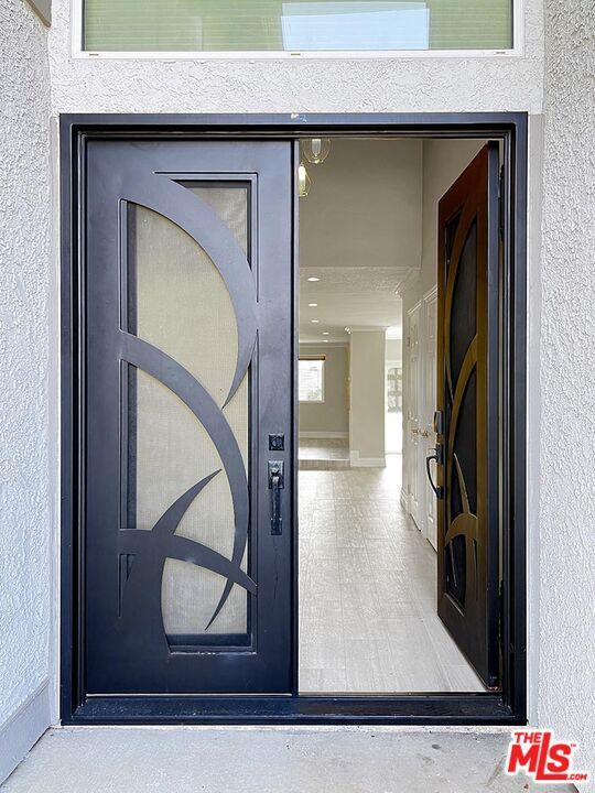 Foto del edificio - 10758 Cozycroft Ave