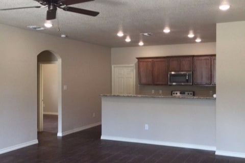 Building Photo - 6106 Boxelder Trail