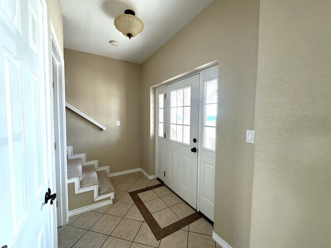 Foto del edificio - 603 E 8th St