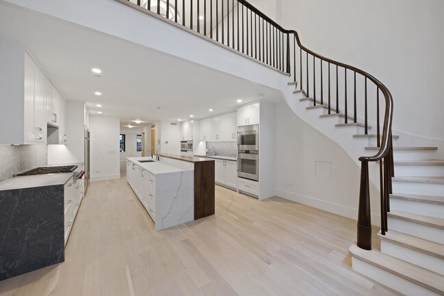 Building Photo - 53 West 71st Street