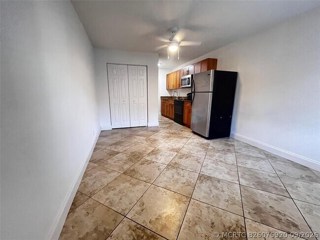 Foto del edificio - 1760 SW 21st St