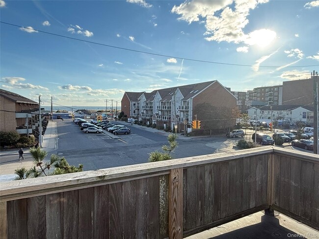 Foto del edificio - 801 E Broadway