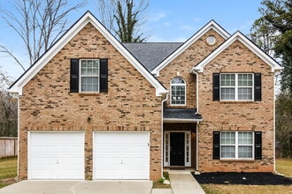 Building Photo - 4213 Kenwood Trail