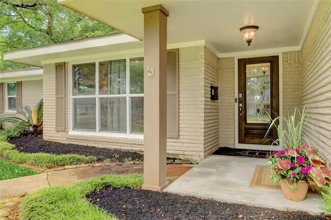 Foto del edificio - 10202 Raritan Dr