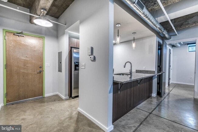 Foto del edificio - 4800 Brown St