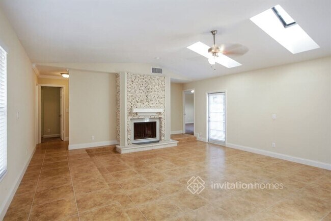Building Photo - 4657 NW 66th Dr