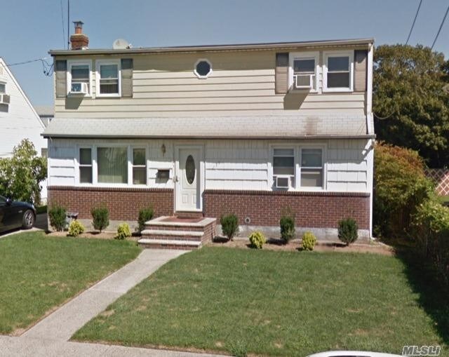 Primary Photo - 339 Clement Ave