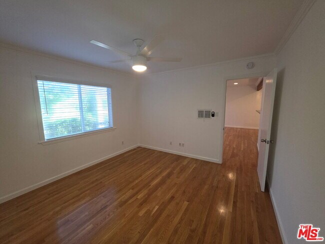Foto del edificio - 309-309 Broadway St