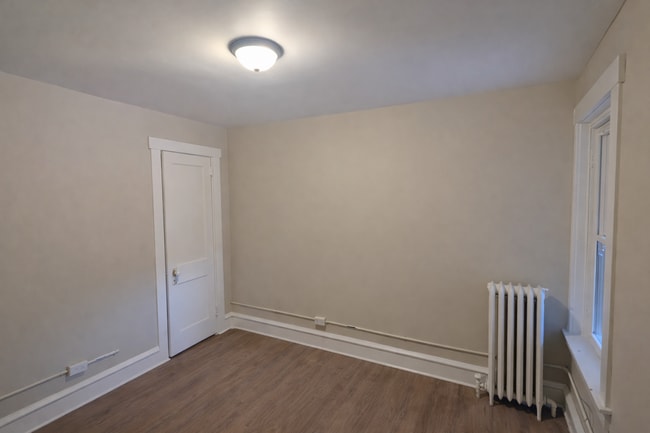 Building Photo - 514 Heine St