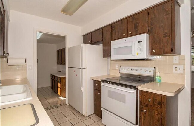 Foto del edificio - 209 S Lee St